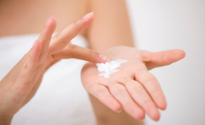 Comment soigner une peau sèche en hiver ?